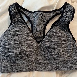 sports bra
